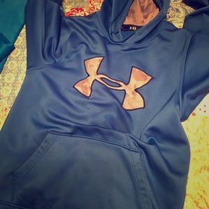 Under armour pullover